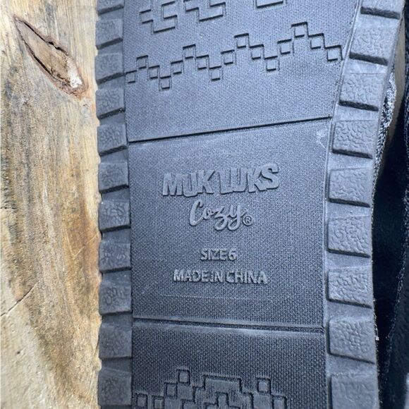 Muk Luks - Picture 5 of 5